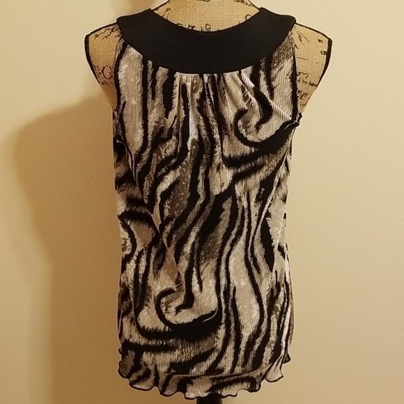 NWT Notations Animal print beaded top Size small - Picture 3 of 4